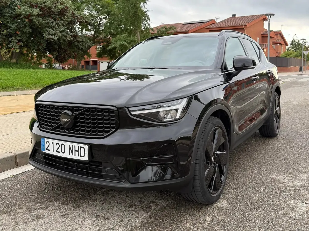 Volvo XC40 2025 en Montcada i Reixac – foto 1