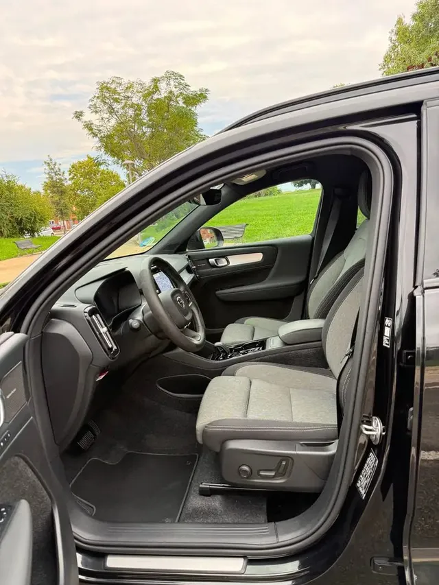 Volvo XC40 2025 en Montcada i Reixac – foto 5