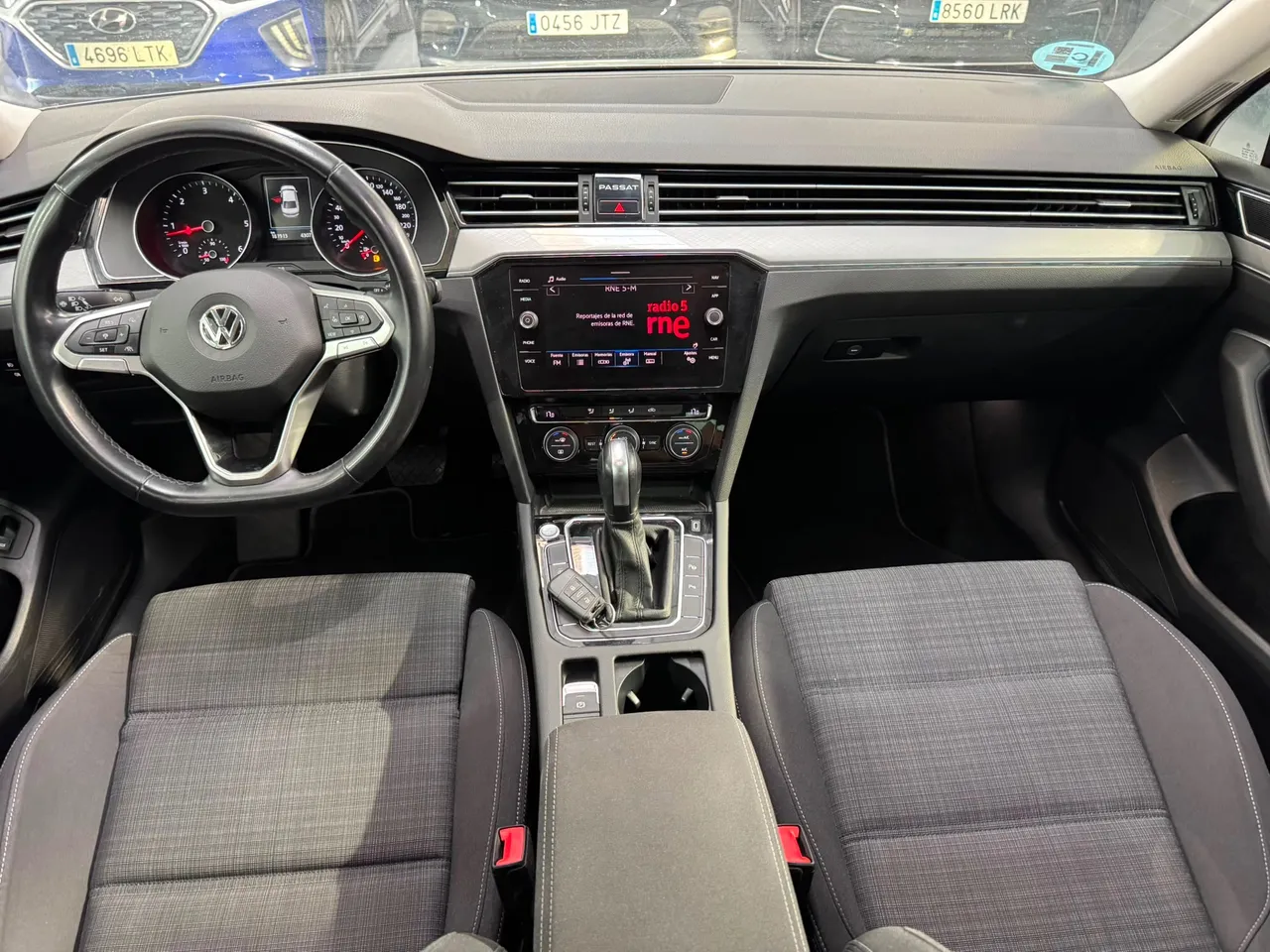 Volkswagen Passat 1.6 TDI Executive DSG7 120 CV 2020 en Arganda del Rey – foto 3