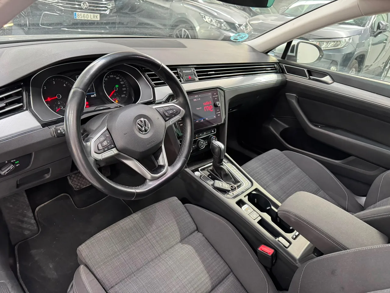 Volkswagen Passat 1.6 TDI Executive DSG7 120 CV 2020 en Arganda del Rey – foto 4