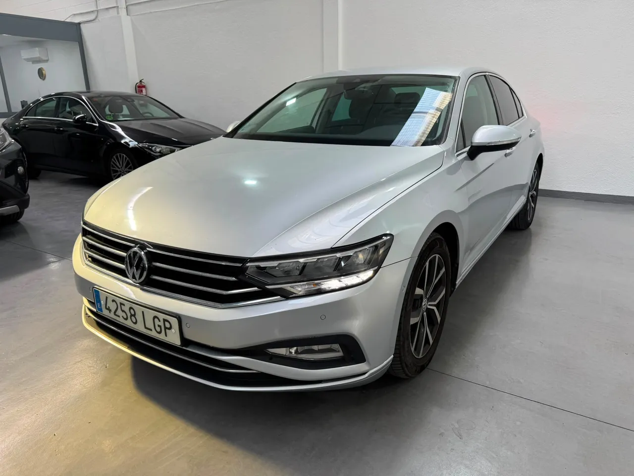 Volkswagen Passat 1.6 TDI Executive DSG7 120 CV 2020 en Arganda del Rey – foto 2