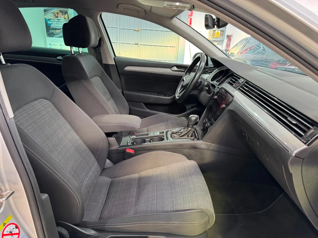 Volkswagen Passat 1.6 TDI Executive DSG7 120 CV 2020 en Arganda del Rey – foto 6