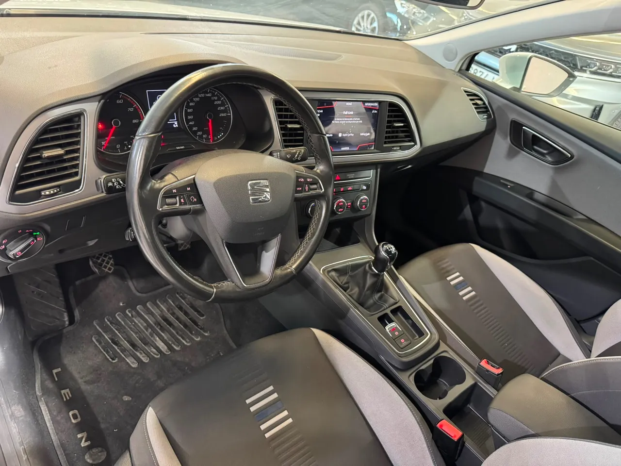 Seat Leon 1.2 TSI S&S Style Go 110 CV 2018 en Arganda del Rey – foto 18