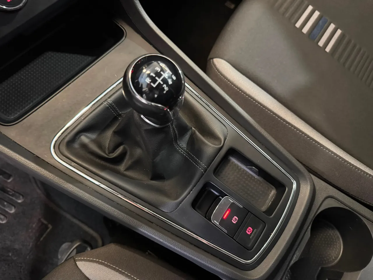 Seat Leon 1.2 TSI S&S Style Go 110 CV 2018 en Arganda del Rey – foto 17
