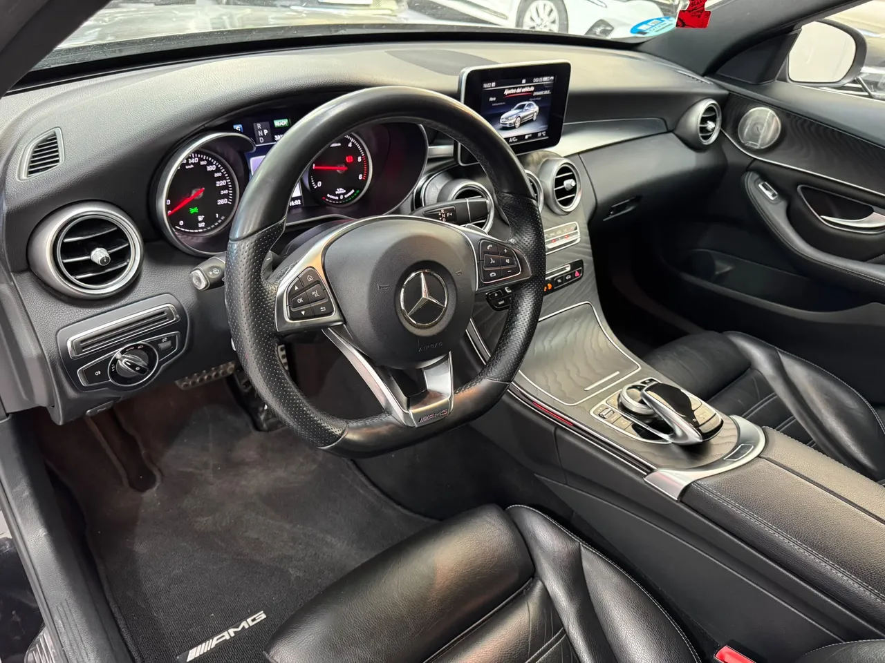 Mercedes-Benz Clase C C 300h BlueTEC AMG 231 CV 2016 en Arganda del Rey – foto 21