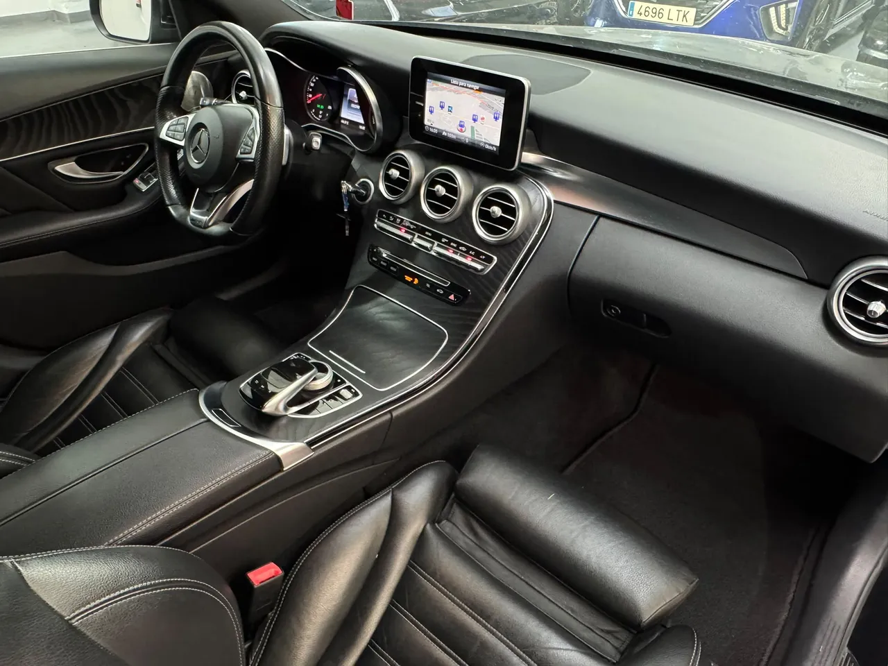 Mercedes-Benz Clase C C 300h BlueTEC AMG 231 CV 2016 en Arganda del Rey – foto 13