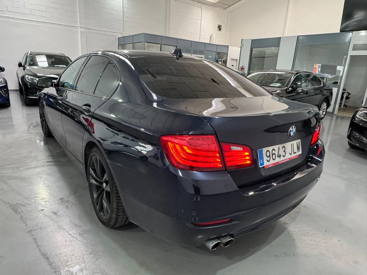 BMW Serie 5 520dA F10 190 CV 2016 en Arganda del Rey – foto 4