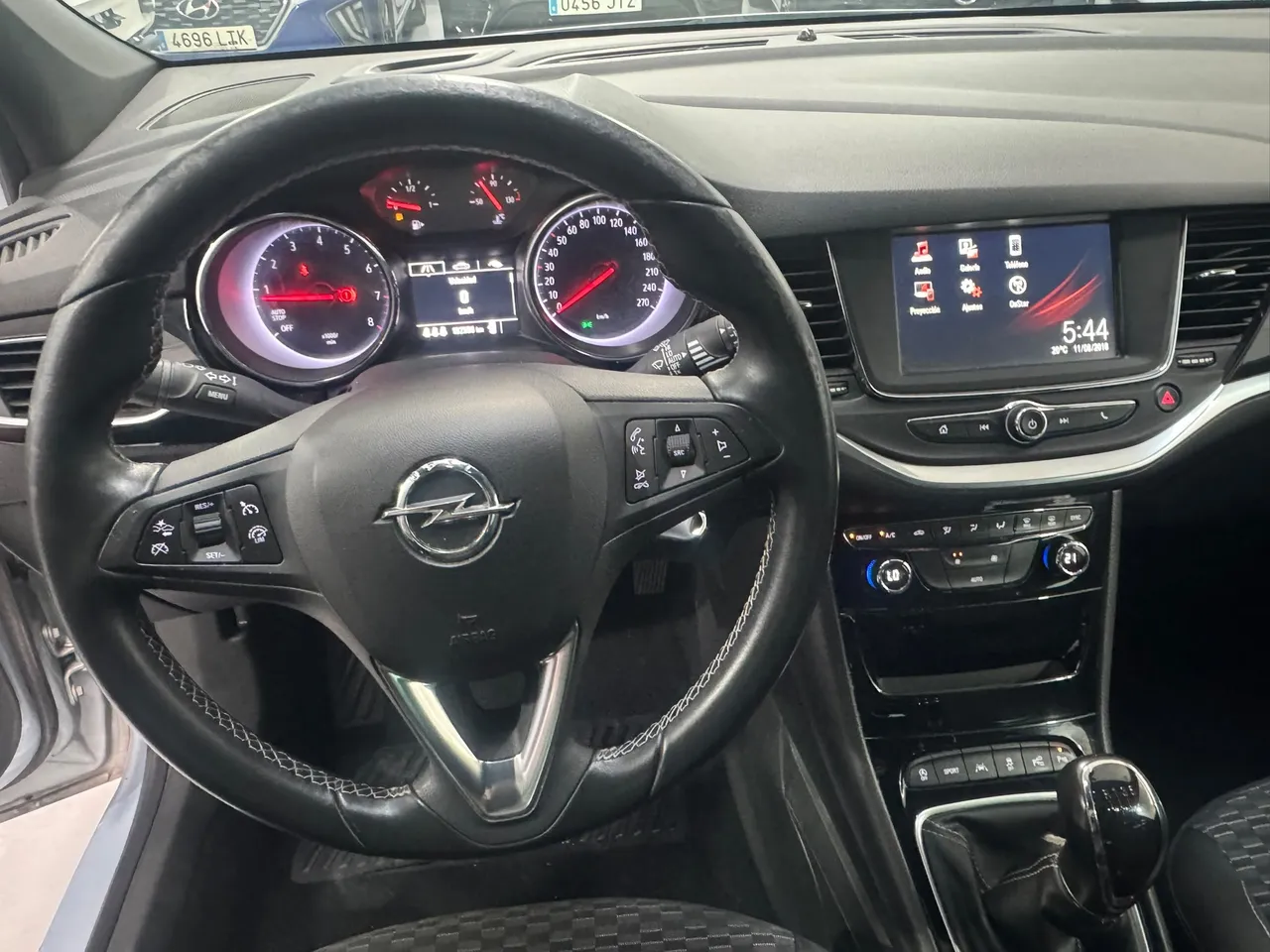 Opel Astra ST 1.4T S/S Dynamic 150 CV 2017 en Arganda del Rey – foto 17
