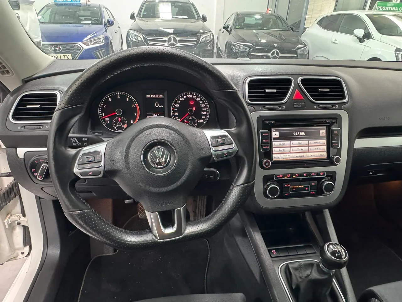 Volkswagen Scirocco 1.4 TSI 122 CV 2010 en Arganda del Rey – foto 14