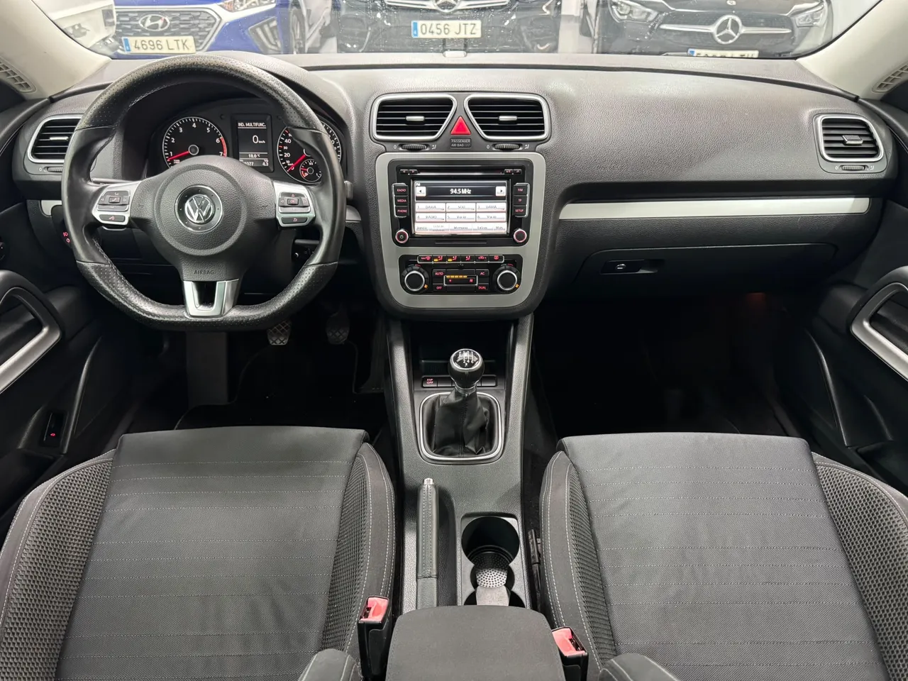 Volkswagen Scirocco 1.4 TSI 122 CV 2010 en Arganda del Rey – foto 22