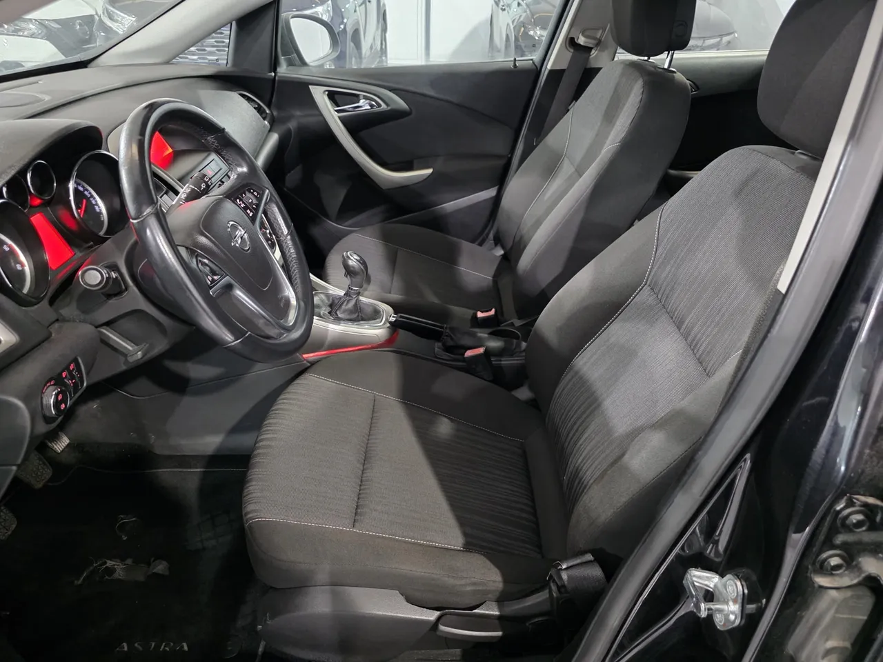 Opel Astra 1.7 CDTI Enjoy 110 CV 2010 en Arganda del Rey – foto 14
