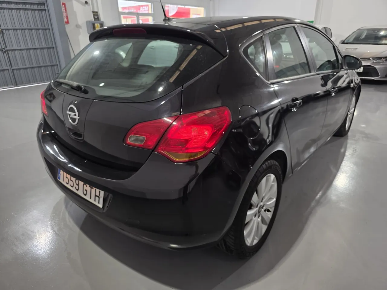 Opel Astra 1.7 CDTI Enjoy 110 CV 2010 en Arganda del Rey – foto 3