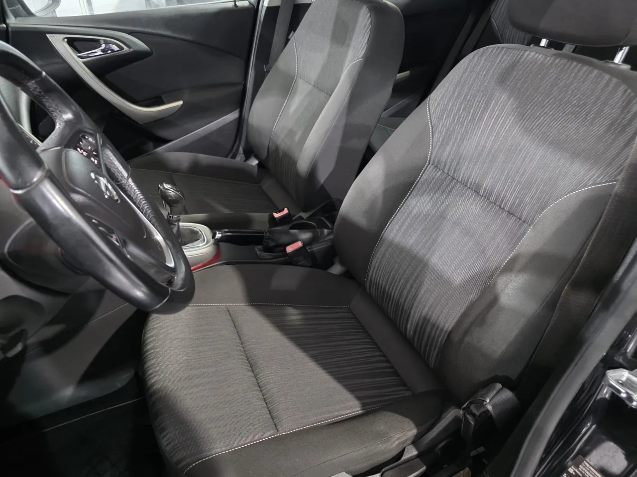 Opel Astra 1.7 CDTI Enjoy 110 CV 2010 en Arganda del Rey – foto 10