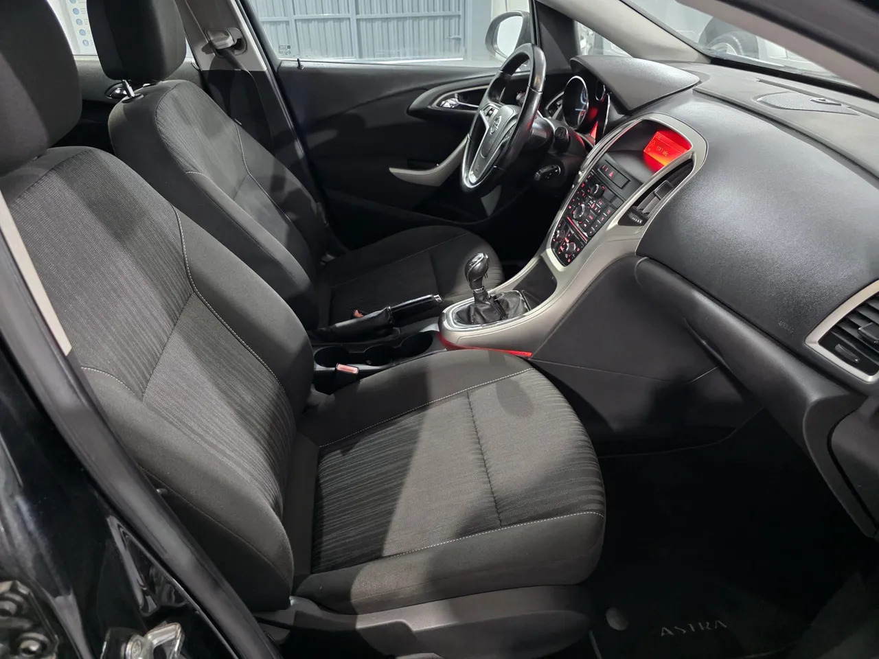 Opel Astra 1.7 CDTI Enjoy 110 CV 2010 en Arganda del Rey – foto 4