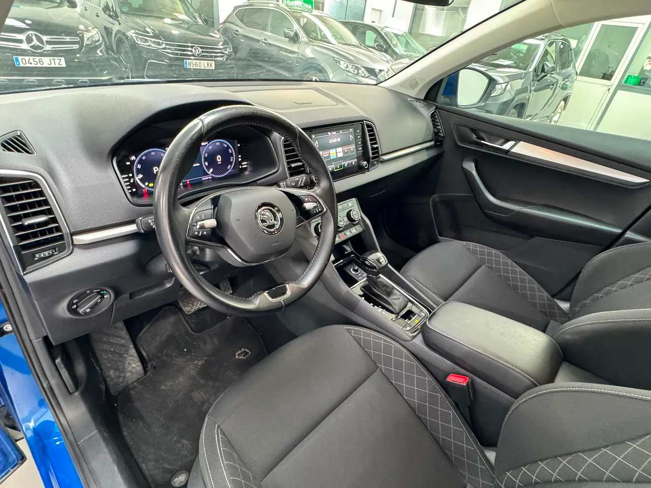 Skoda Karoq 2.0 TDI AdBlue Ambition DSG 116 CV 2021 en Arganda del Rey – foto 6