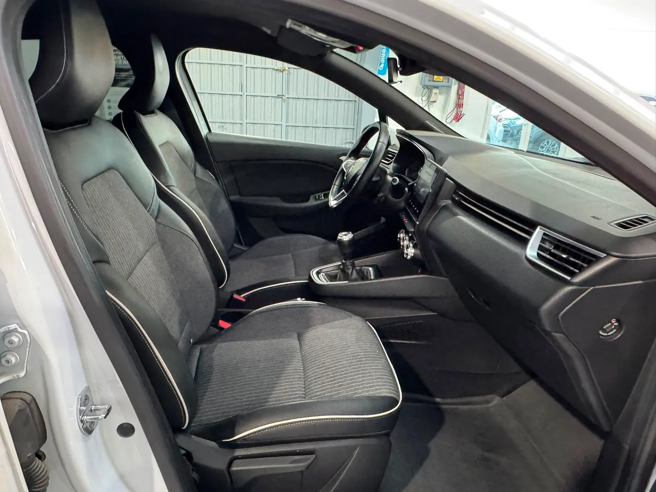 Renault Clio 1.0 TCe Intens 101 CV 2020 en Arganda del Rey – foto 8