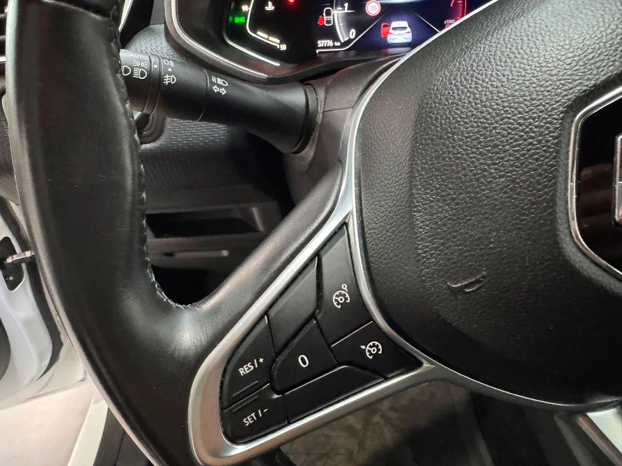 Renault Clio 1.0 TCe Intens 101 CV 2020 en Arganda del Rey – foto 20