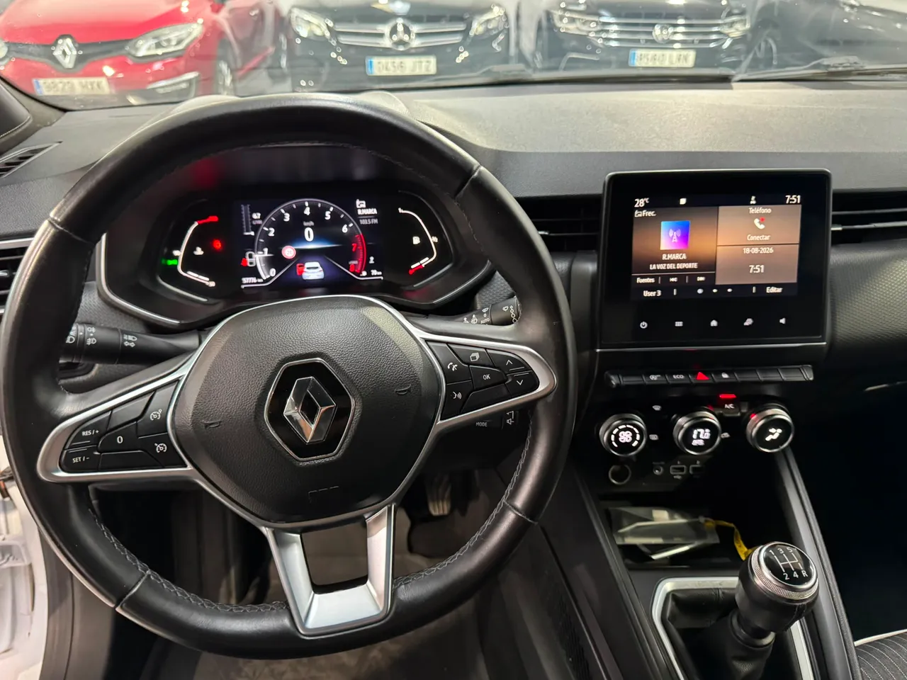 Renault Clio 1.0 TCe Intens 101 CV 2020 en Arganda del Rey – foto 14