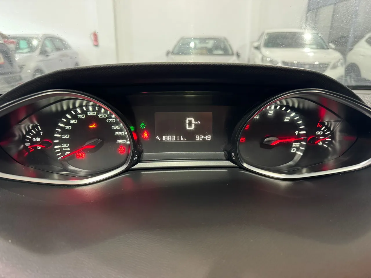 Peugeot 308 SW 1.5 BlueHDi Business Line 130 2018 en Arganda del Rey – foto 17