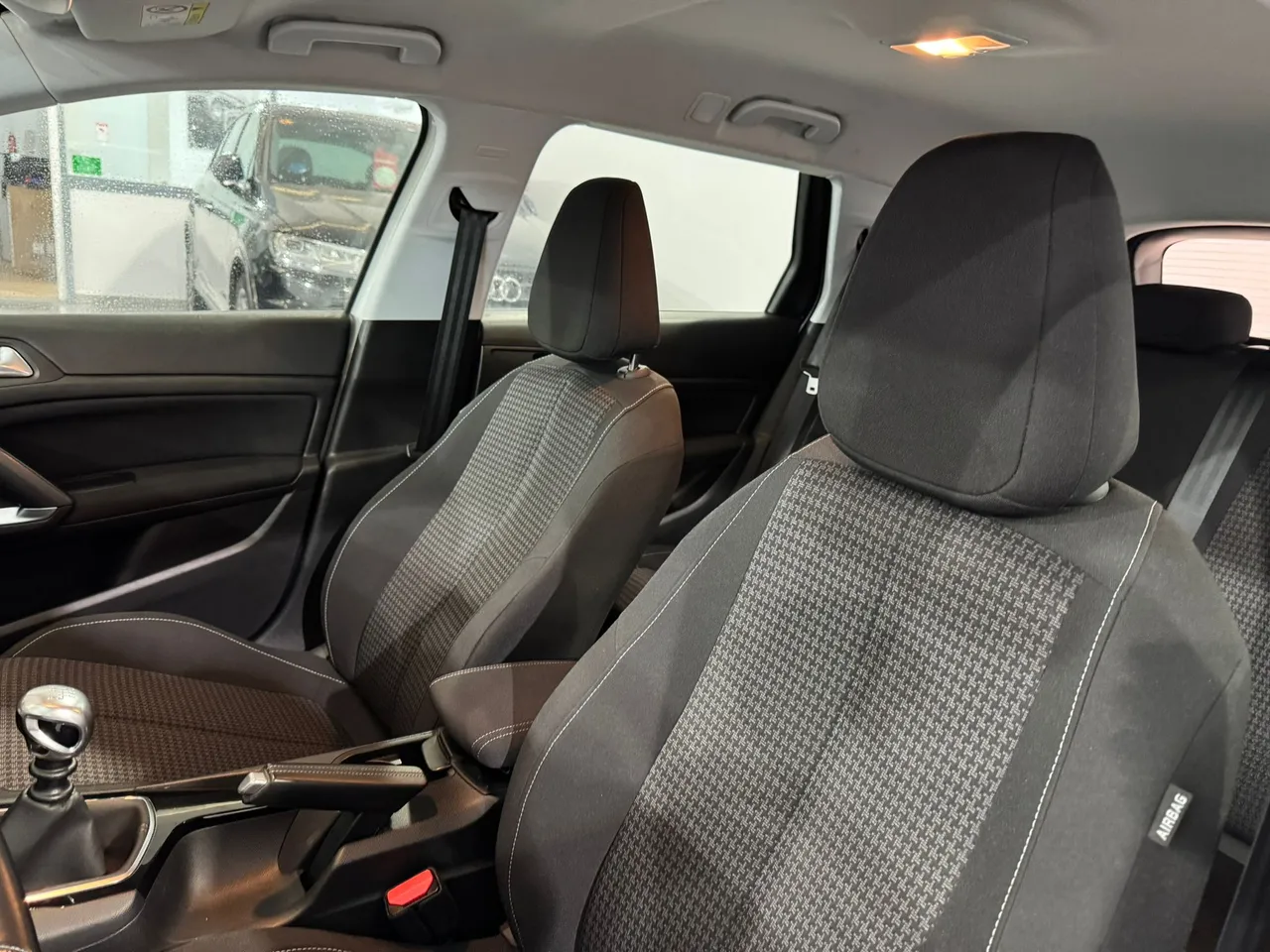 Peugeot 308 SW 1.5 BlueHDi Business Line 130 2018 en Arganda del Rey – foto 25