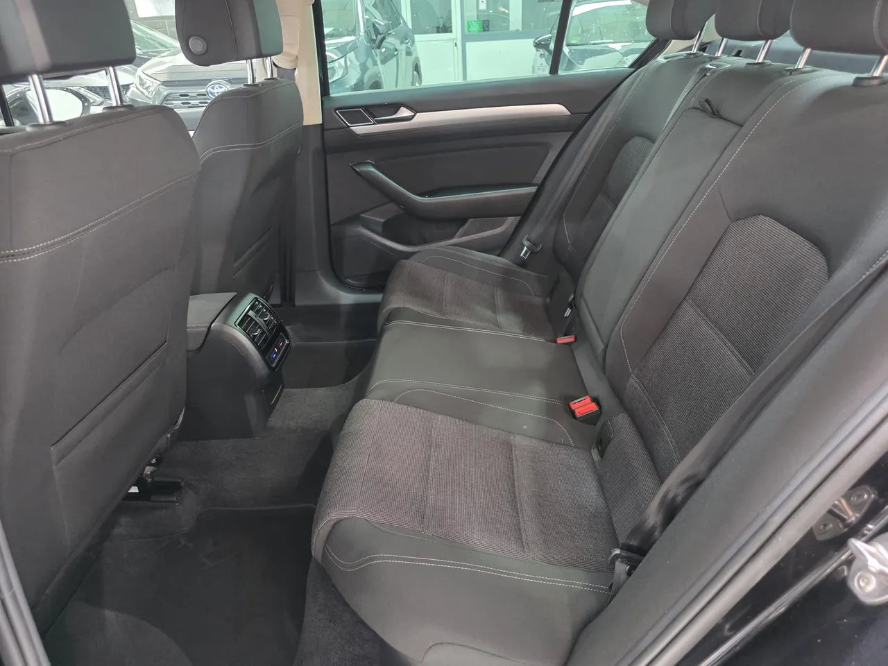 Volkswagen Passat 2.0TDI 150CV Advance 150 CV 2019 en Arganda del Rey – foto 23