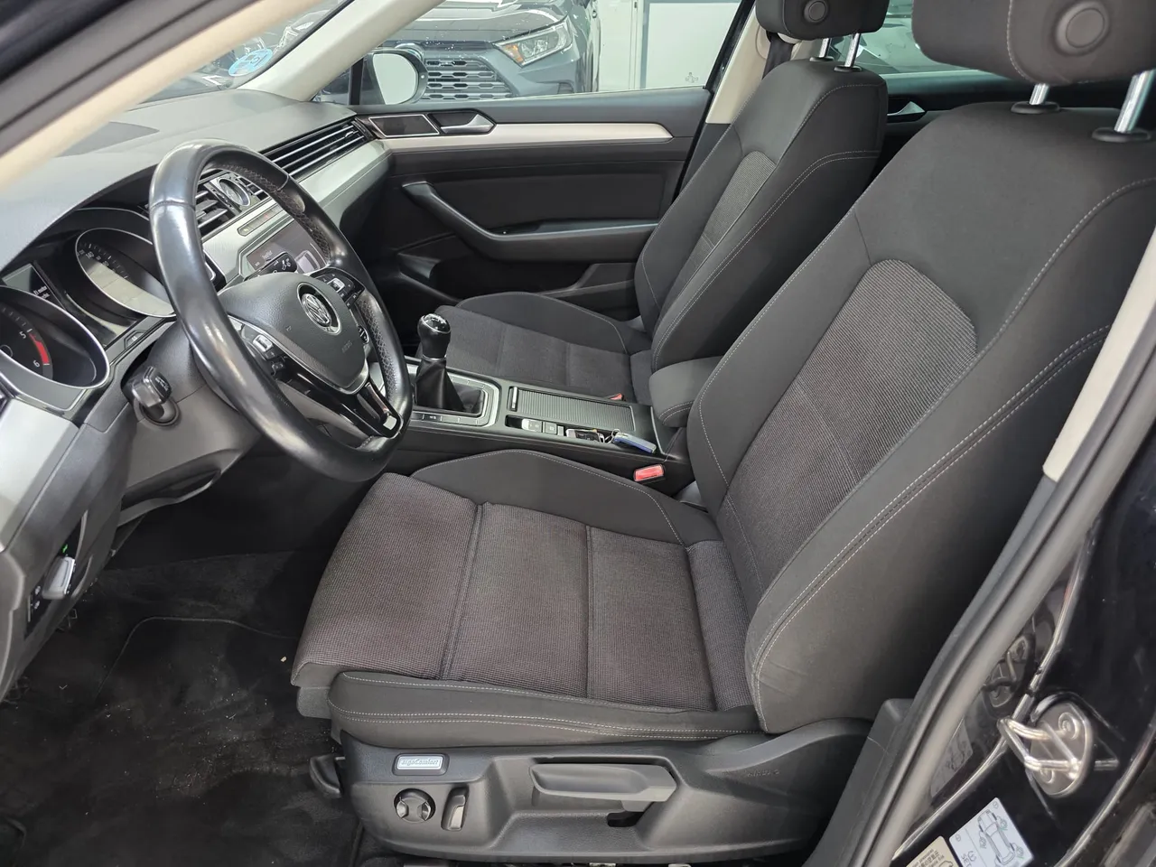 Volkswagen Passat 2.0TDI 150CV Advance 150 CV 2019 en Arganda del Rey – foto 21