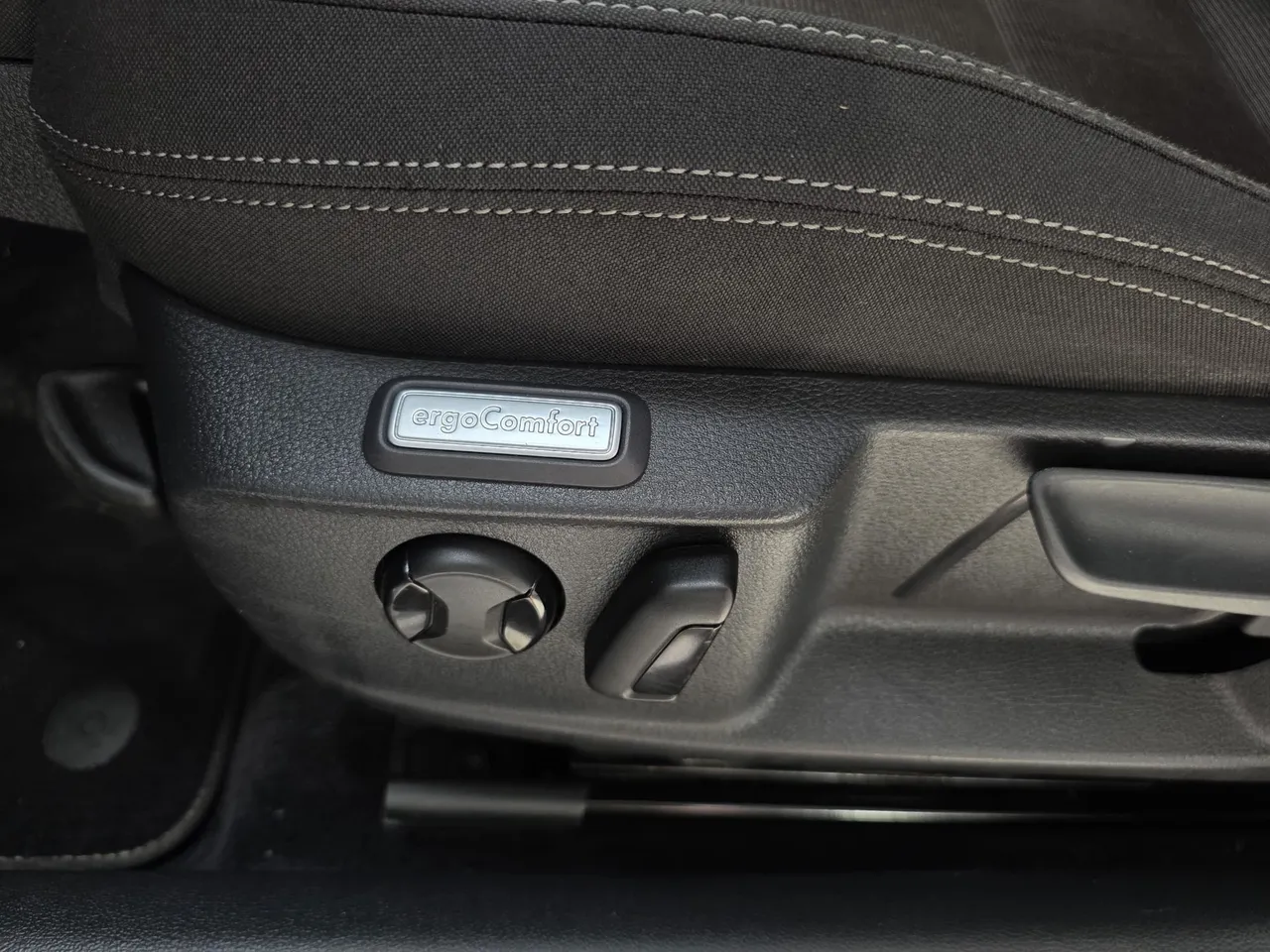 Volkswagen Passat 2.0TDI 150CV Advance 150 CV 2019 en Arganda del Rey – foto 17
