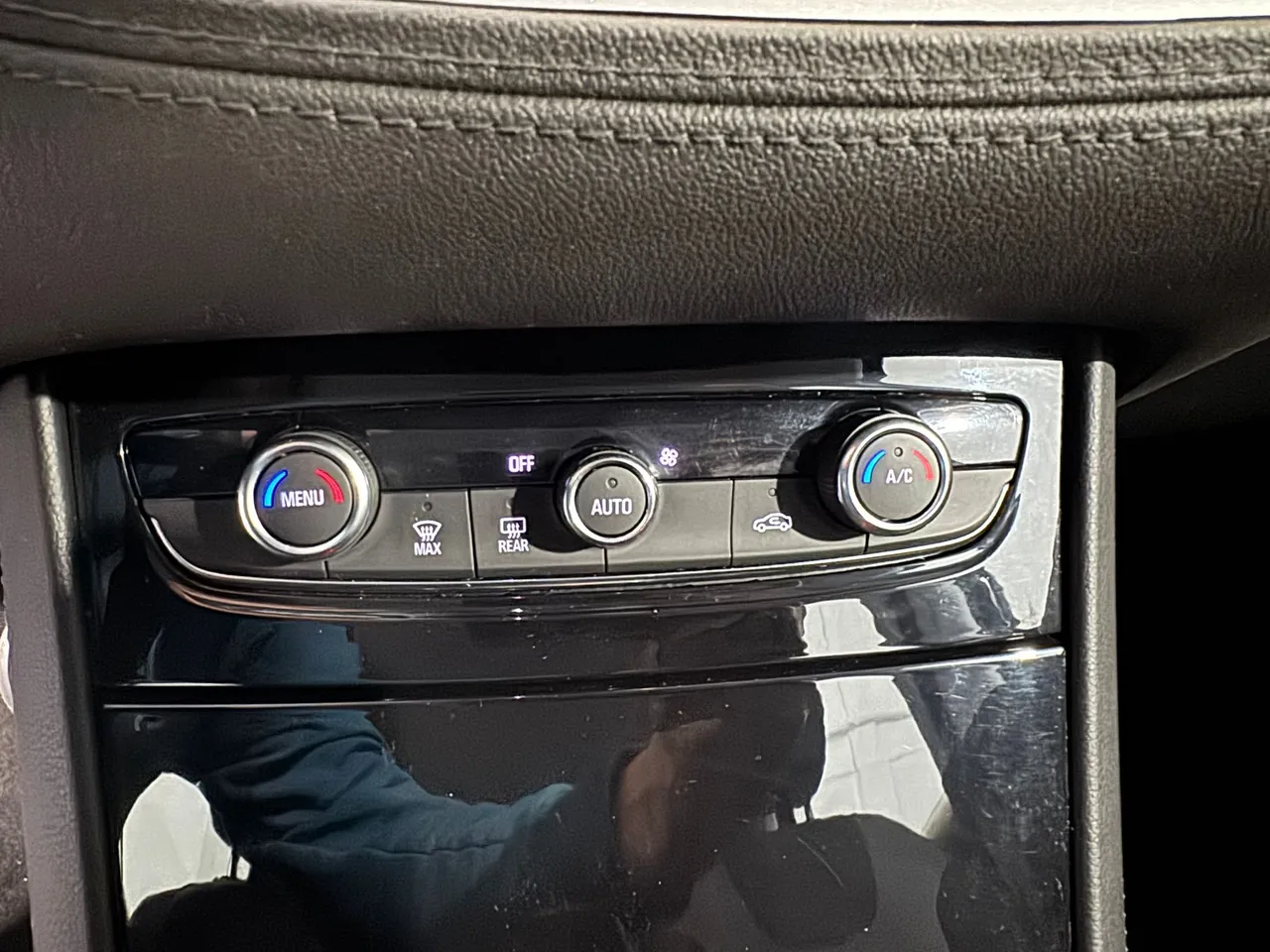 Opel Grandland X 1.6CDTI S&S SELECTIVE 2018 en Arganda del Rey – foto 17