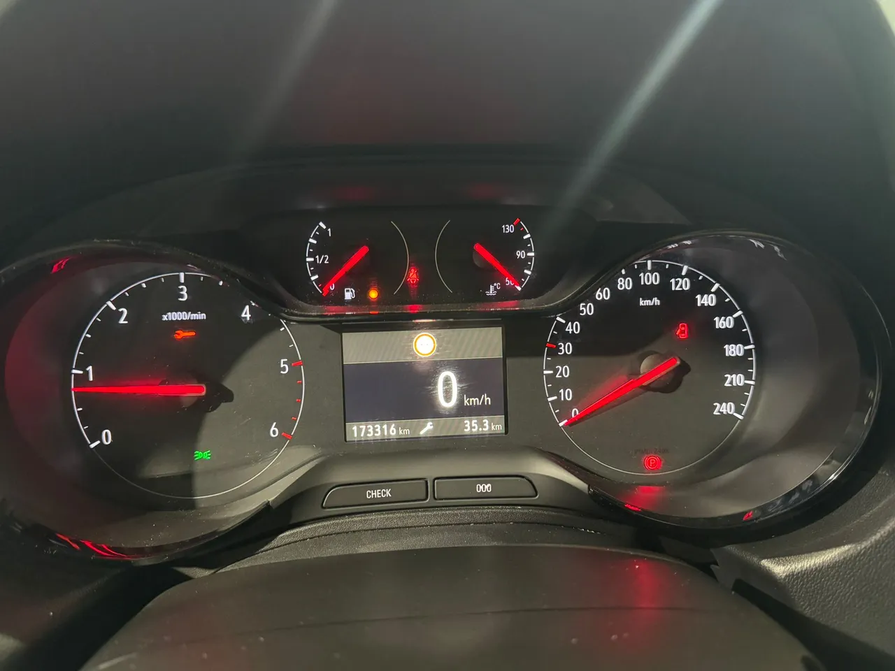 Opel Grandland X 1.6CDTI S&S SELECTIVE 2018 en Arganda del Rey – foto 14