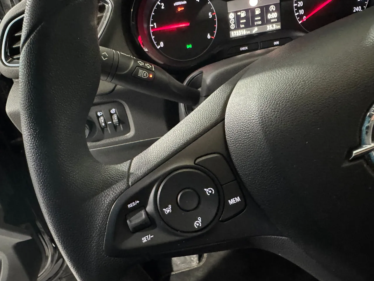 Opel Grandland X 1.6CDTI S&S SELECTIVE 2018 en Arganda del Rey – foto 19
