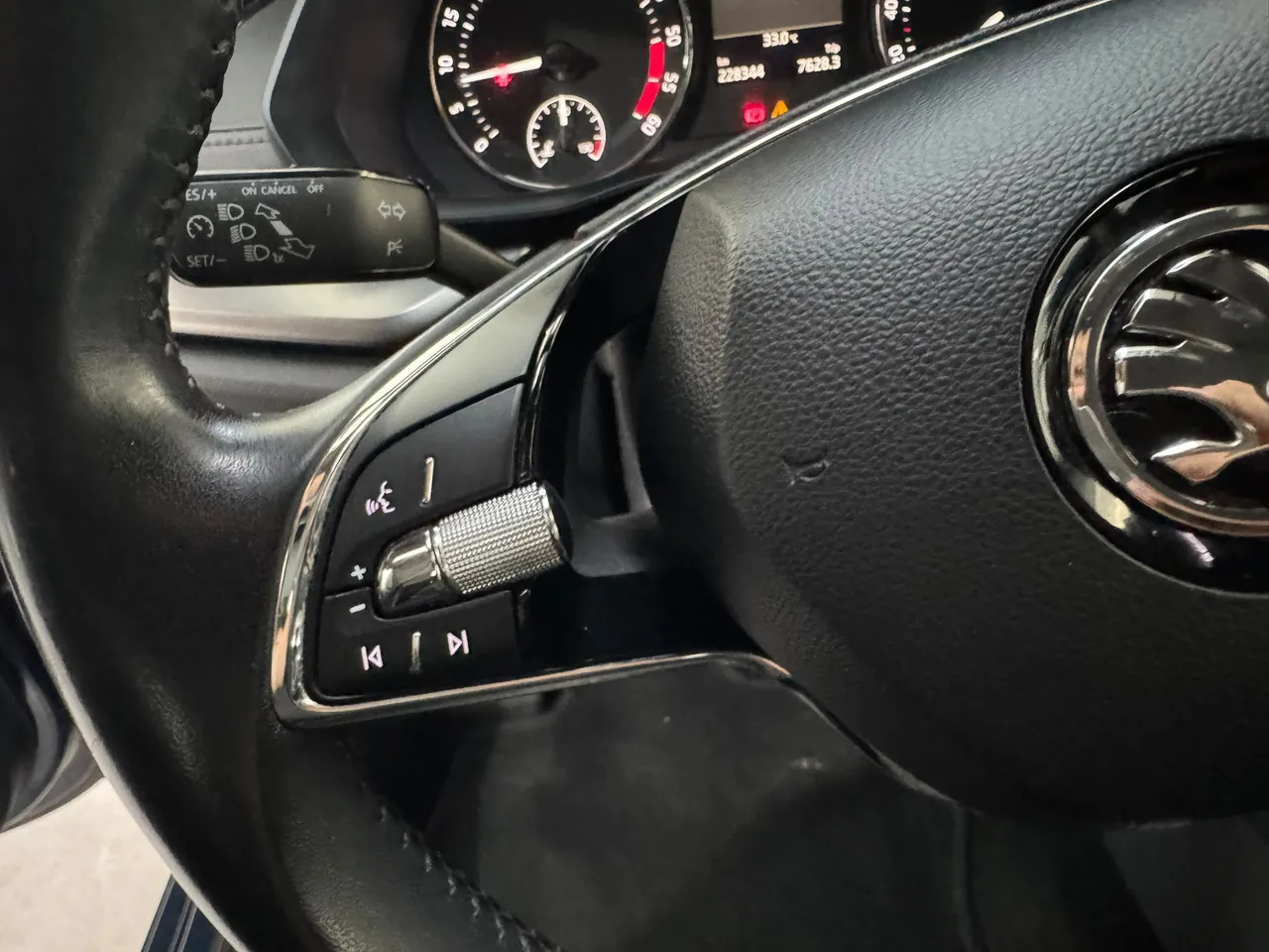 Skoda Octavia COMBI 2.0TDI ACTIVE 85KW 116CV 2022 en Arganda del Rey – foto 24