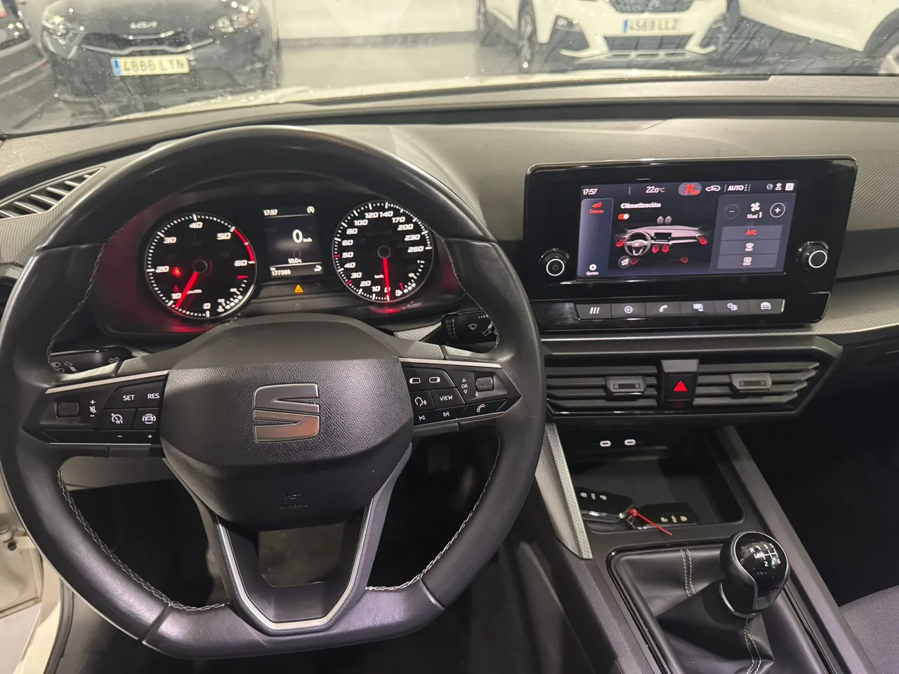 Seat Leon ST 2.0 TDI Reference Go 115 CV 2021 en Arganda del Rey – foto 21