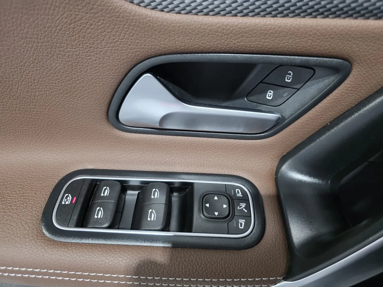 Mercedes-Benz CLA 220 D DCT Advantage 190 CV 2021 en Arganda del Rey – foto 19