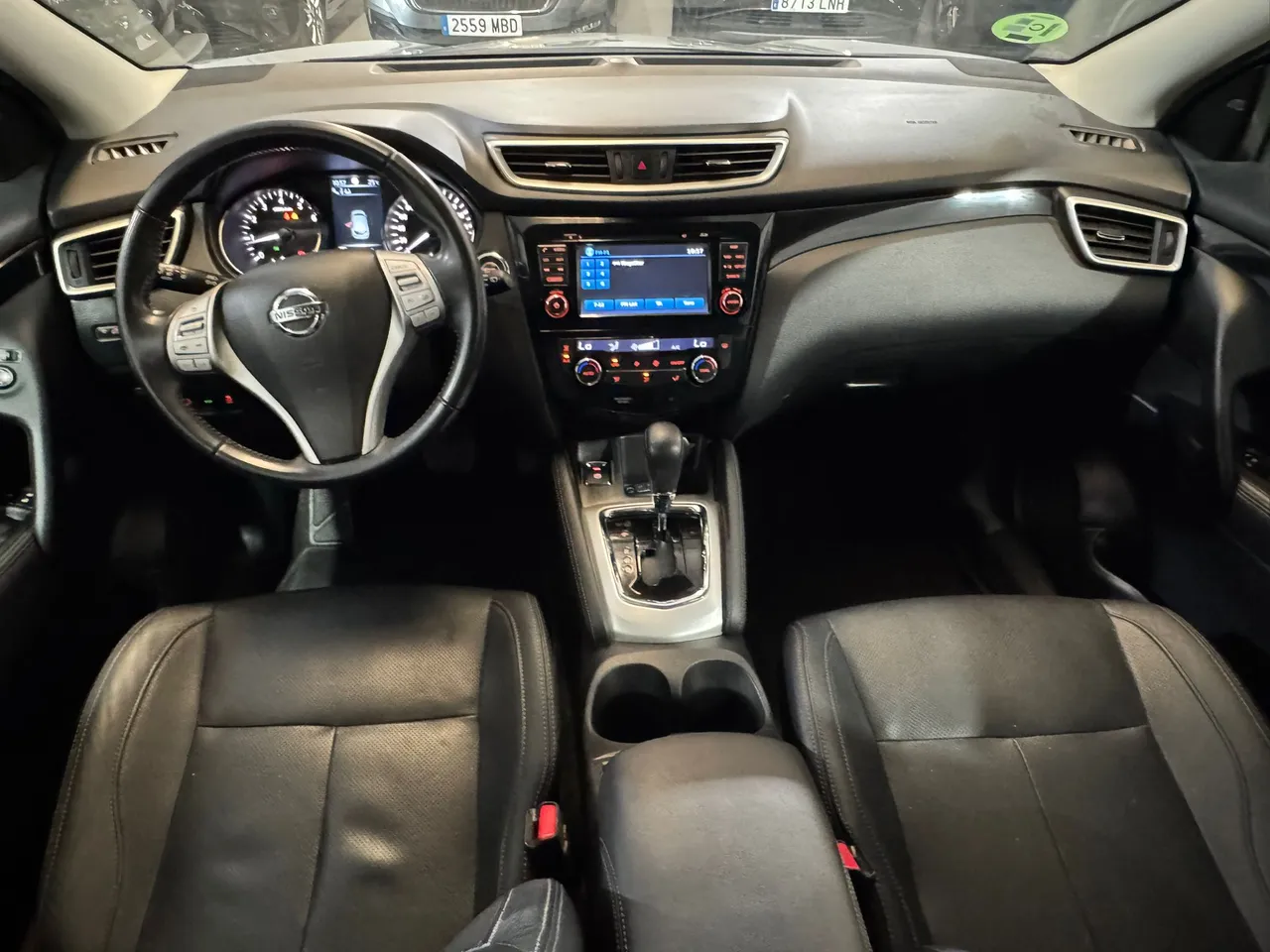 Nissan Qashqai 1.2 DIG-T TEKNA PREMIUM 4X2 XTRONIC 116 CV 2016 en Arganda del Rey – foto 2