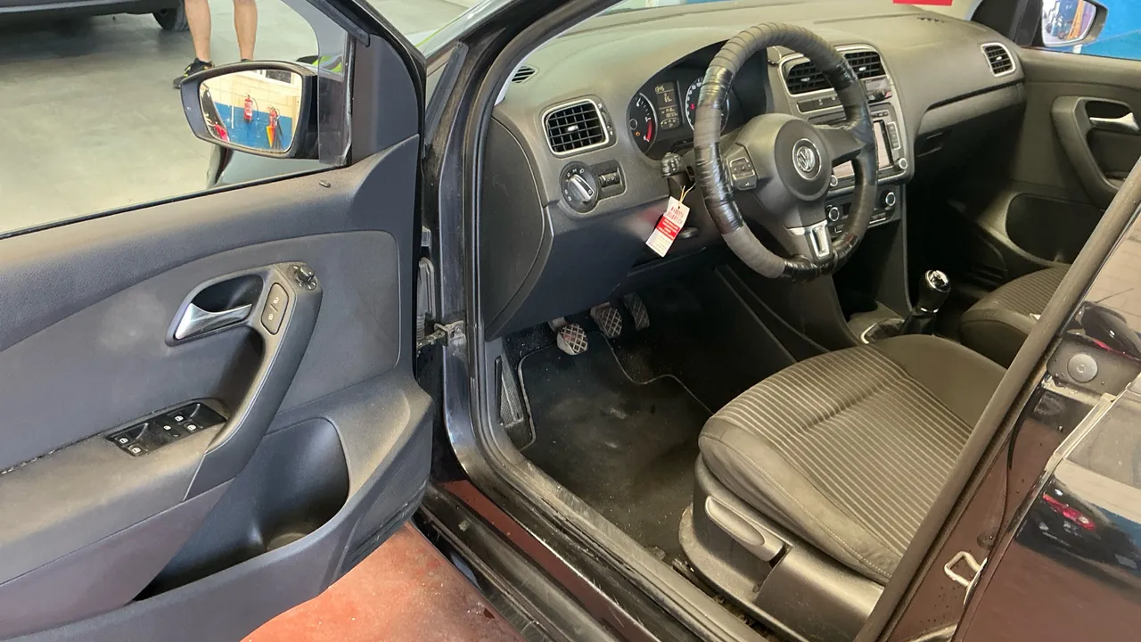 Volkswagen Polo 1.6TDI SPORT 90cv 2012 en Arganda del Rey – foto 6