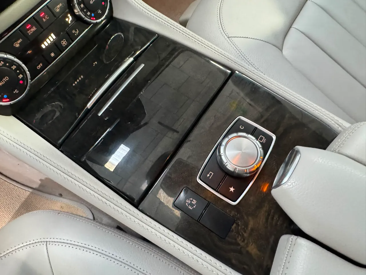 Mercedes-Benz CLS 250 Bluetec 4Matic AMG 201 CV 2015 en Arganda del Rey – foto 9