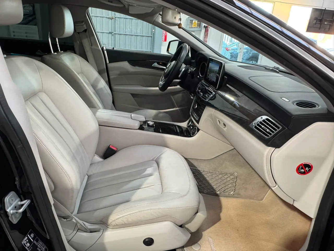 Mercedes-Benz CLS 250 Bluetec 4Matic AMG 201 CV 2015 en Arganda del Rey – foto 24