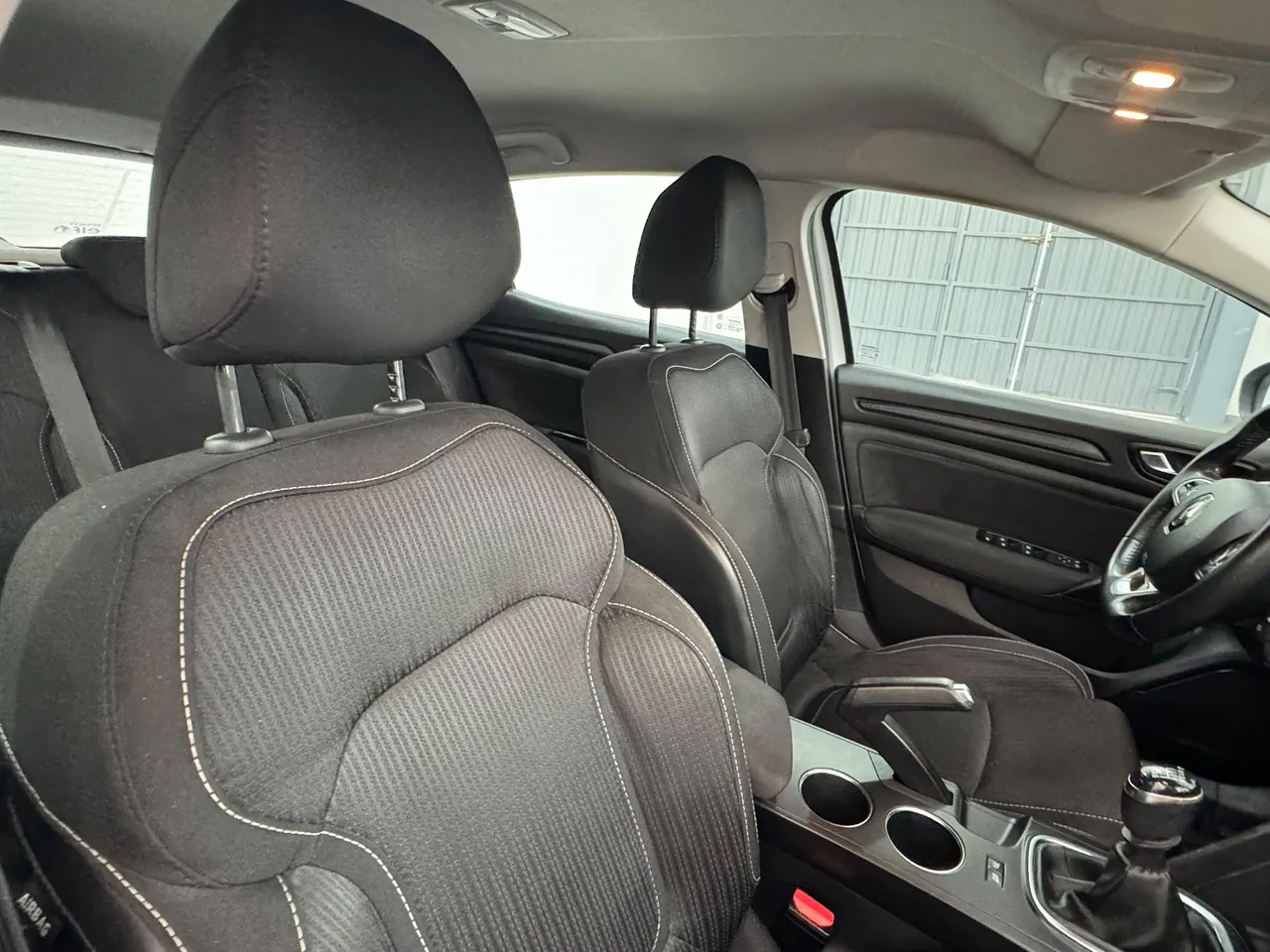 Renault Megane 1.5DCI BUSSINESS 95CV 2020 en Arganda del Rey – foto 8