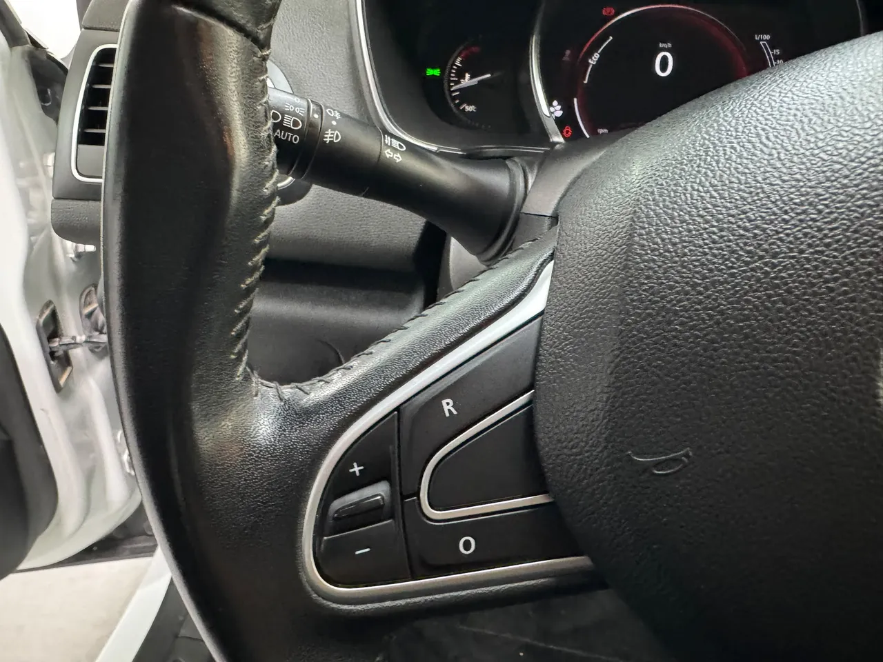 Renault Megane 1.5DCI BUSSINESS 95CV 2020 en Arganda del Rey – foto 18