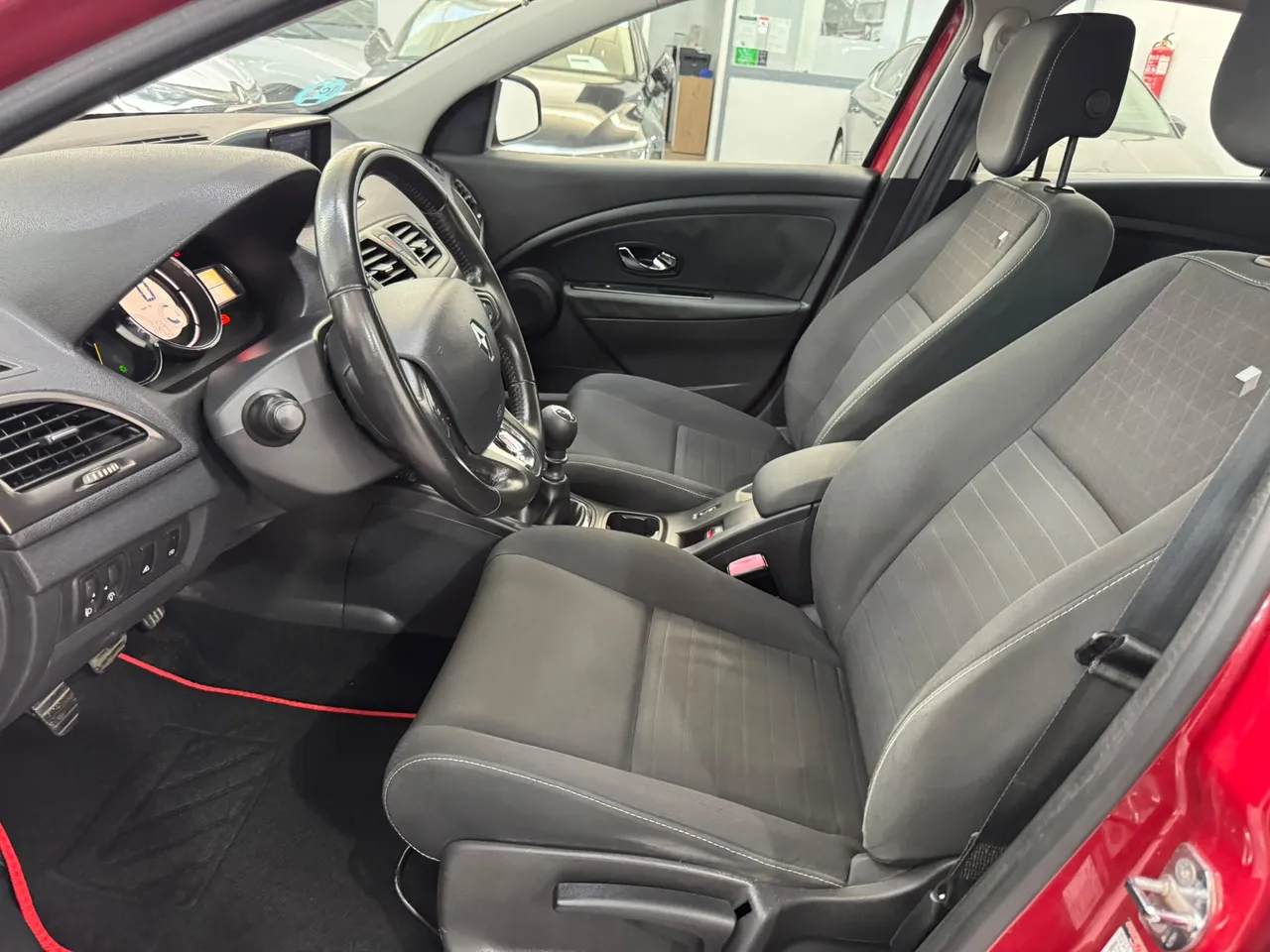 Renault Megane 1.2 TCE ENERGY GT STYLE S&S 2014 en Arganda del Rey – foto 22