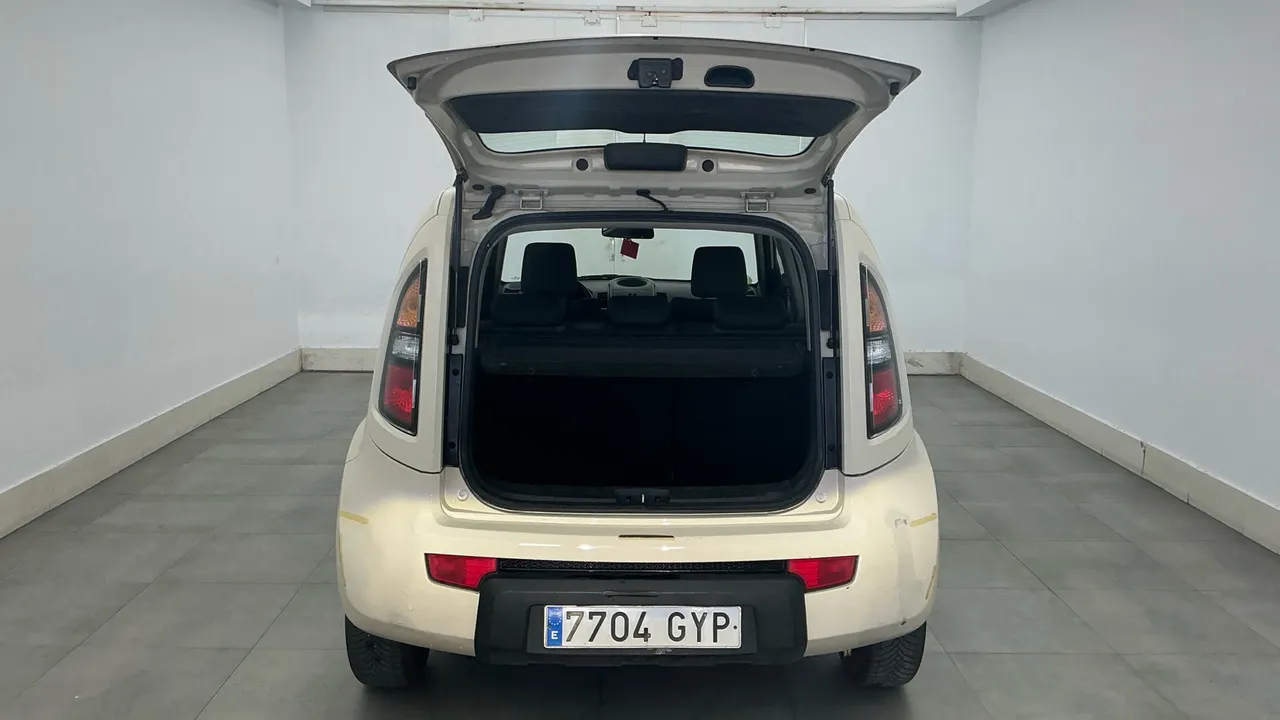 Kia Soul 1.6 DIVA 124 CV 2010 en Arganda del Rey – foto 5