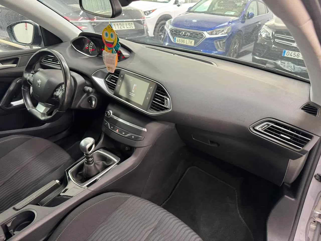 Peugeot 308 SW 1.6E-HDI ACTIVE 116 CV 2015 en Arganda del Rey – foto 4