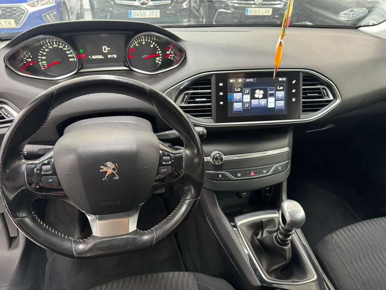 Peugeot 308 SW 1.6E-HDI ACTIVE 116 CV 2015 en Arganda del Rey – foto 6