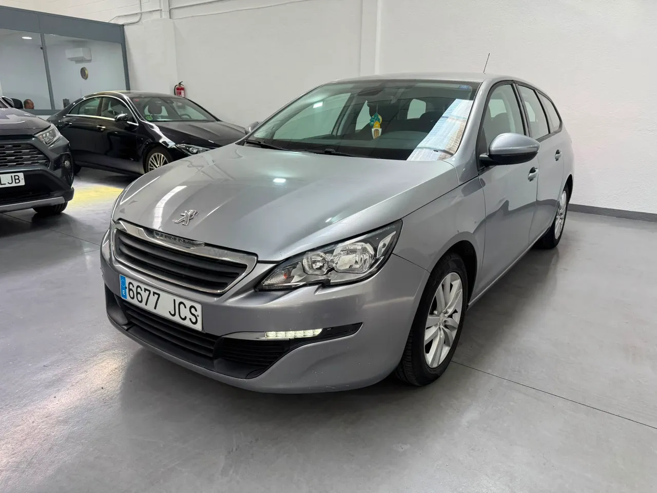 Peugeot 308 SW 1.6E-HDI ACTIVE 116 CV 2015 en Arganda del Rey – foto 5