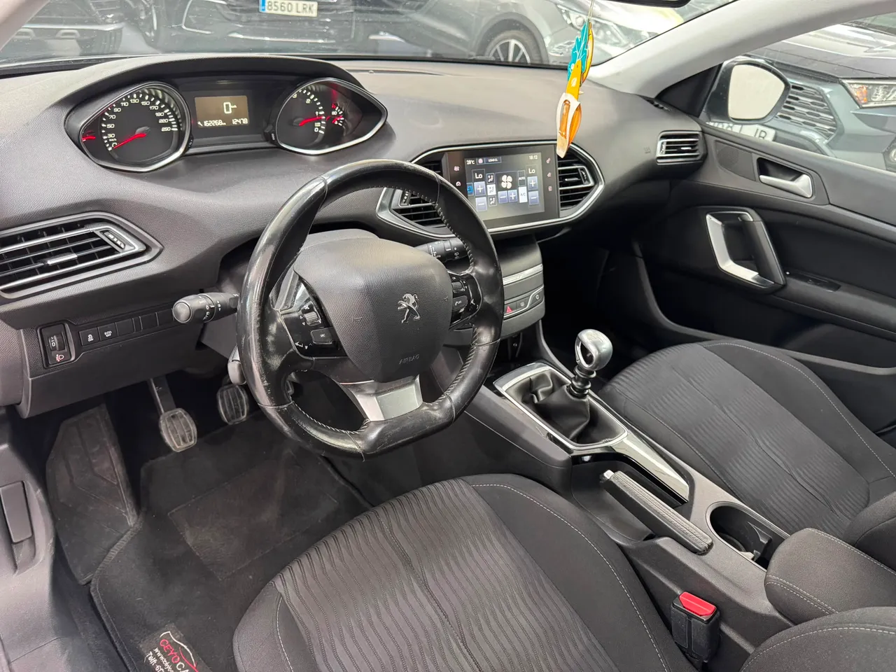 Peugeot 308 SW 1.6E-HDI ACTIVE 116 CV 2015 en Arganda del Rey – foto 8