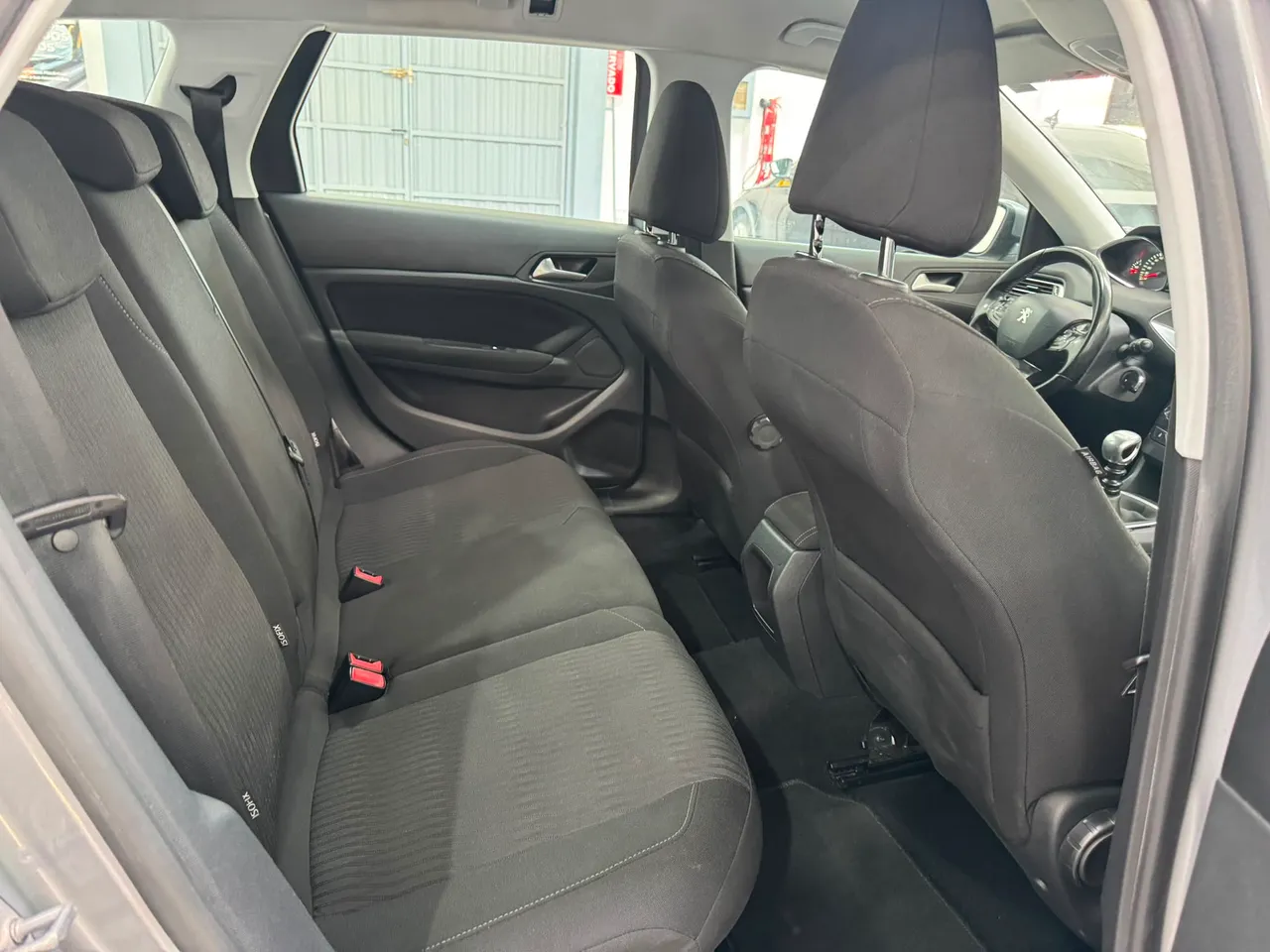 Peugeot 308 SW 1.6E-HDI ACTIVE 116 CV 2015 en Arganda del Rey – foto 16