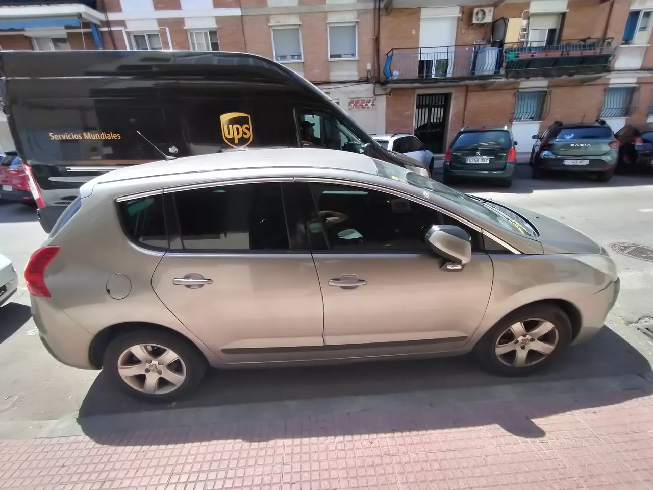 Peugeot 3008 1.6 ehdi 2012 en Torrejón de Ardoz – foto 5