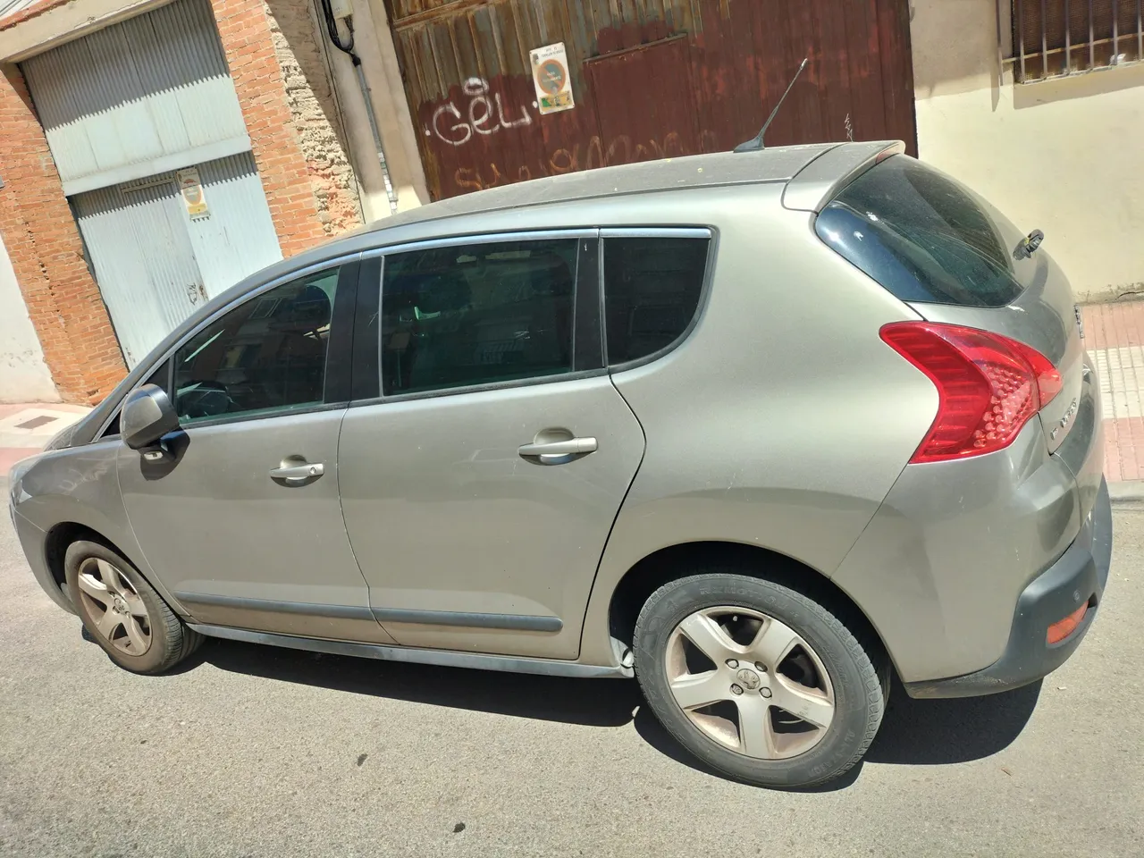 Peugeot 3008 1.6 ehdi 2012 en Torrejón de Ardoz – foto 7